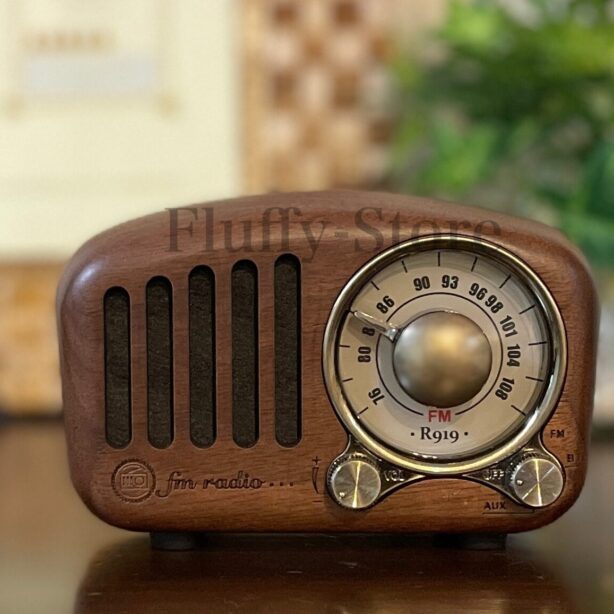 レトロ FMラジオ（天然クルミ木）