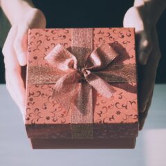 プレゼントに迷った方へ　かわいい「ラジオ」はいかがですか？